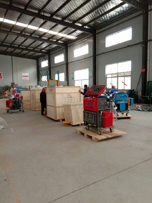 江蘇常州聚脲噴涂設(shè)備銷售商(圖2) 徐州市客戶防腐防水聚脲噴涂設(shè)備